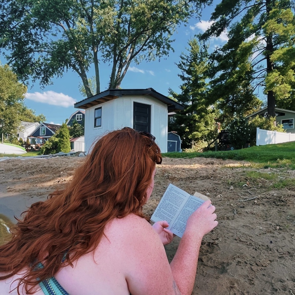 Meet your Posher, Chloe